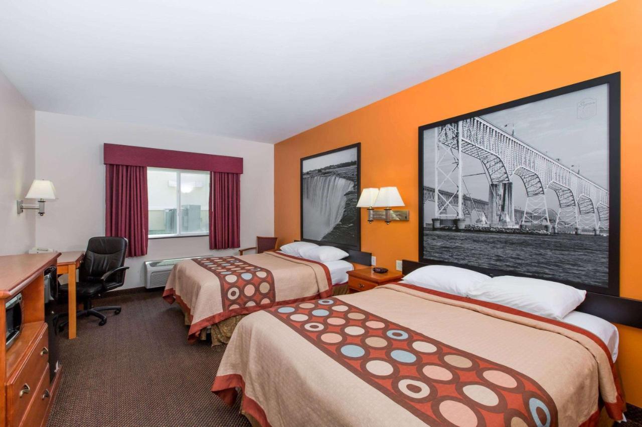 Super 8 By Wyndham Salina Hotell Eksteriør bilde