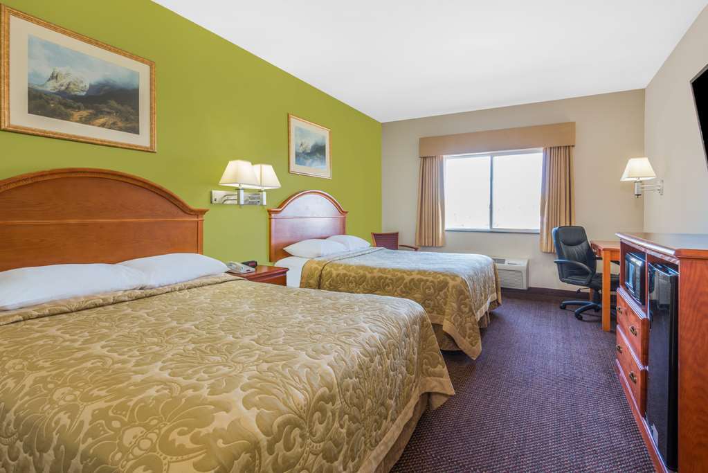 Super 8 By Wyndham Salina Hotell Rom bilde